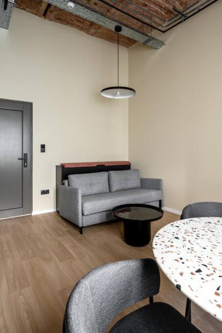 A50-designer No 5 Budapest
