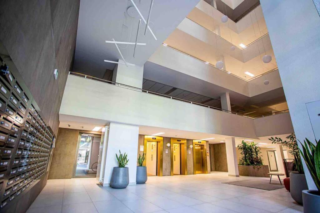 Corvin Luxury Quiet Appartement Boedapest