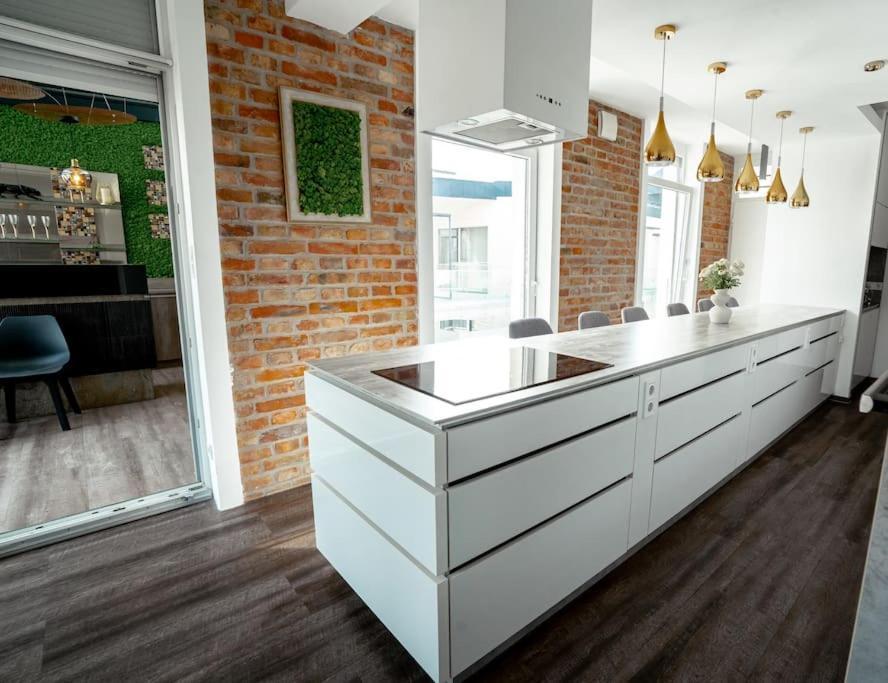 Karinflats Deluxe - The Cream Penthouse Apartmán