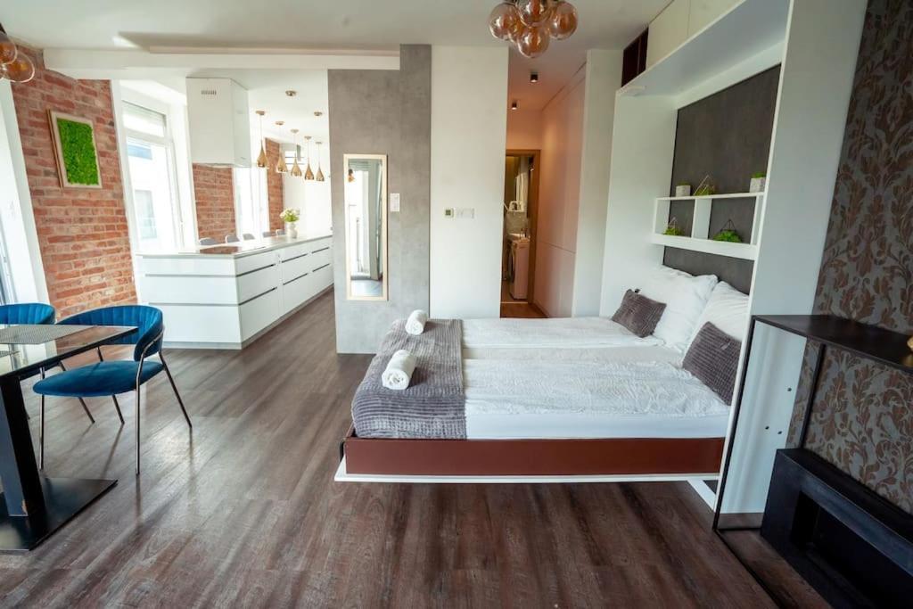 Karinflats Deluxe - The Cream Penthouse Apartmán
