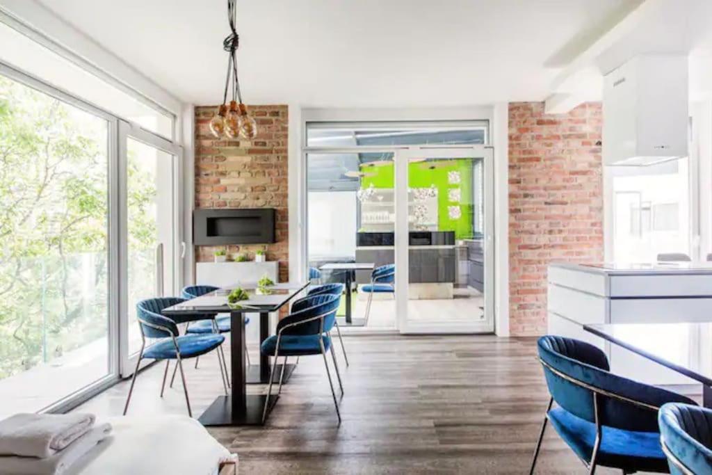 Apartmán Karinflats Deluxe - The Cream Penthouse
