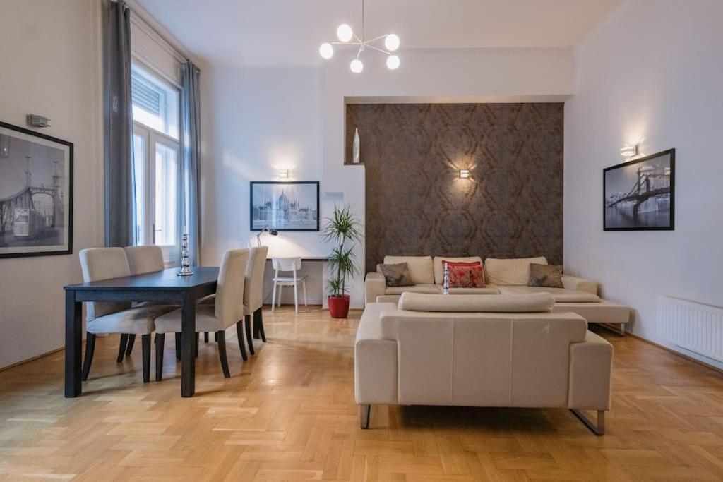 Apartament Your Dream At Vaci Street *