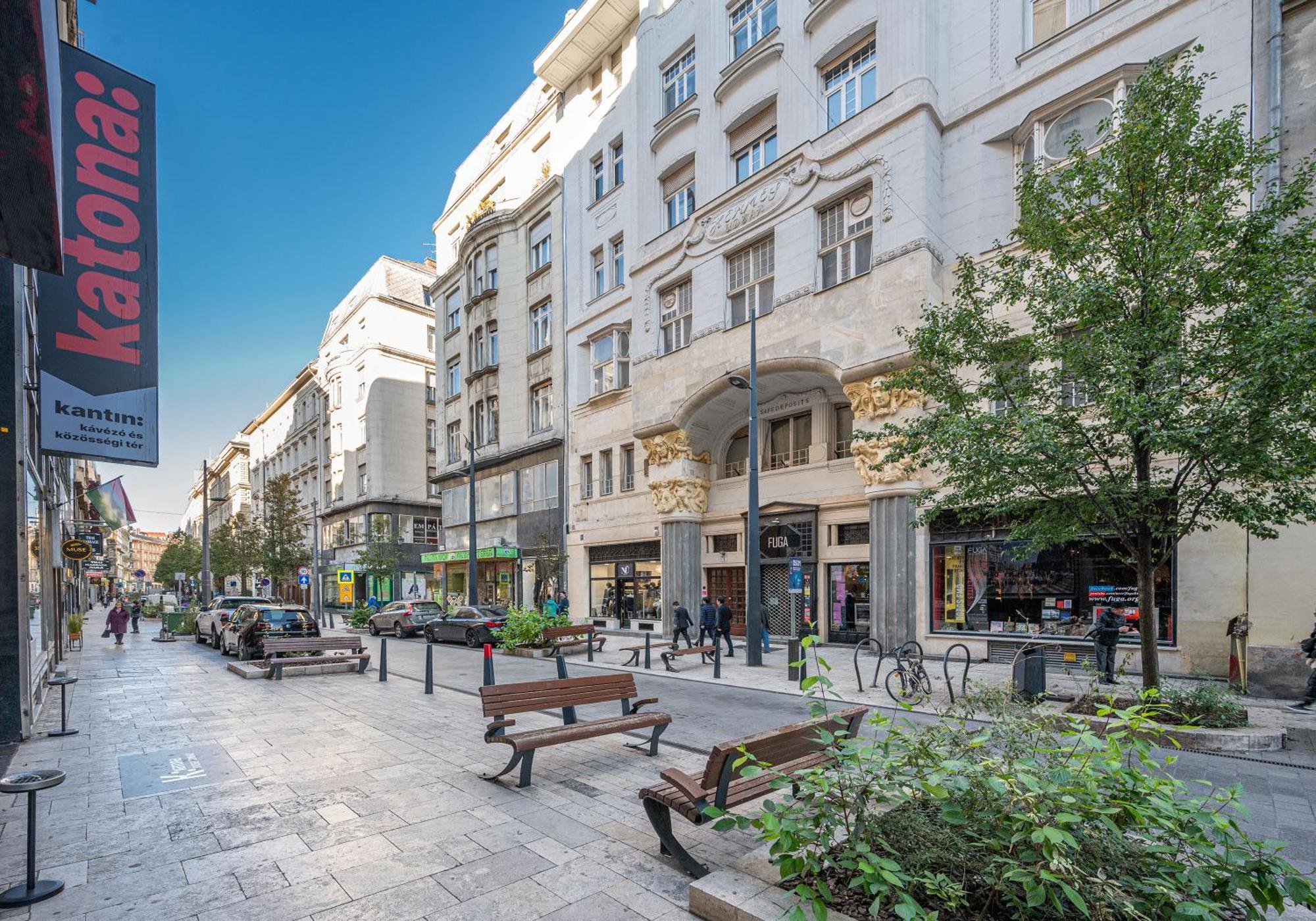 M&m - Ferenciek Tere Budapest