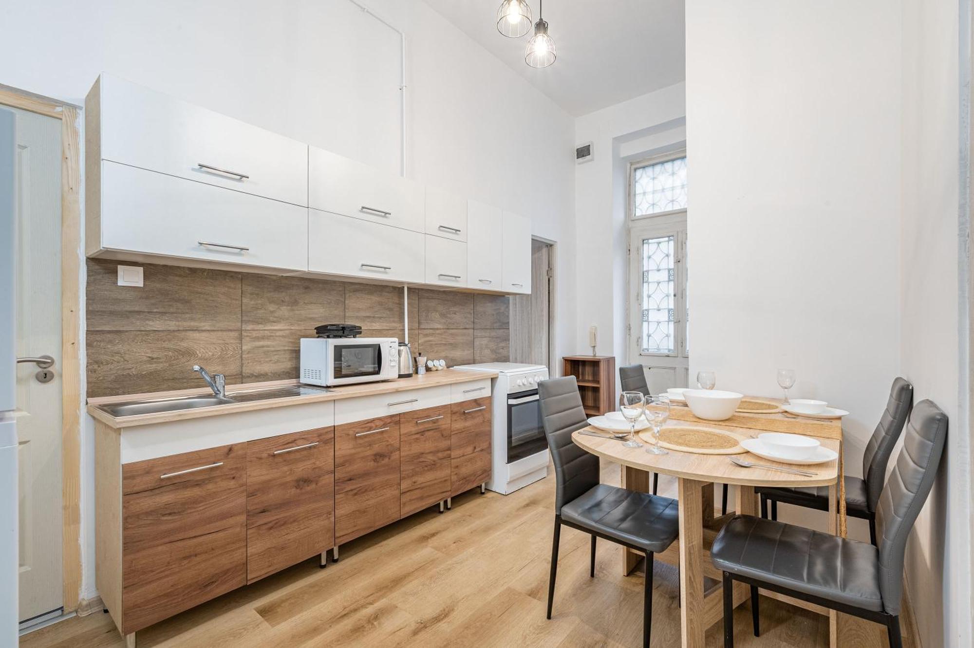 M&m - Ferenciek Tere Appartamento Budapest