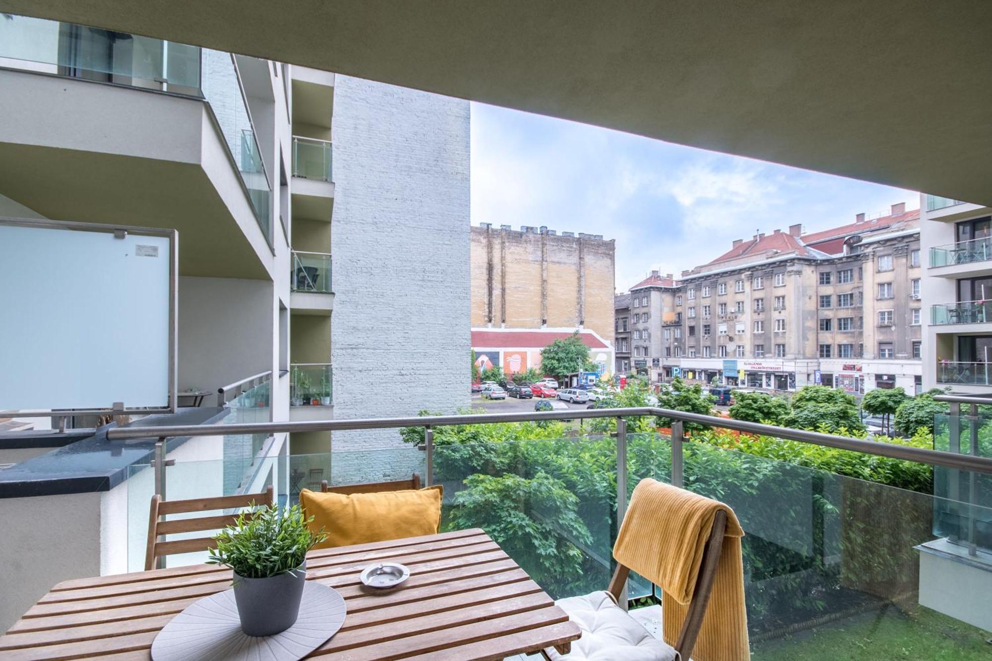 Very - Free Parking - Sunny Balcony Budapest