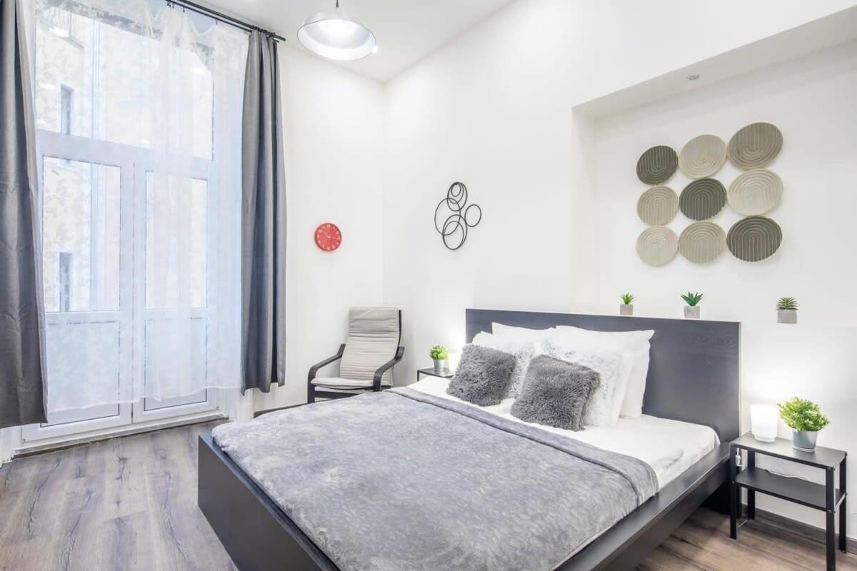 Very Large & New Apartament