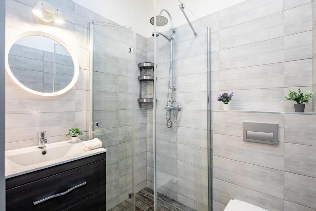 Apartament - Large And Comfy Budapeszt