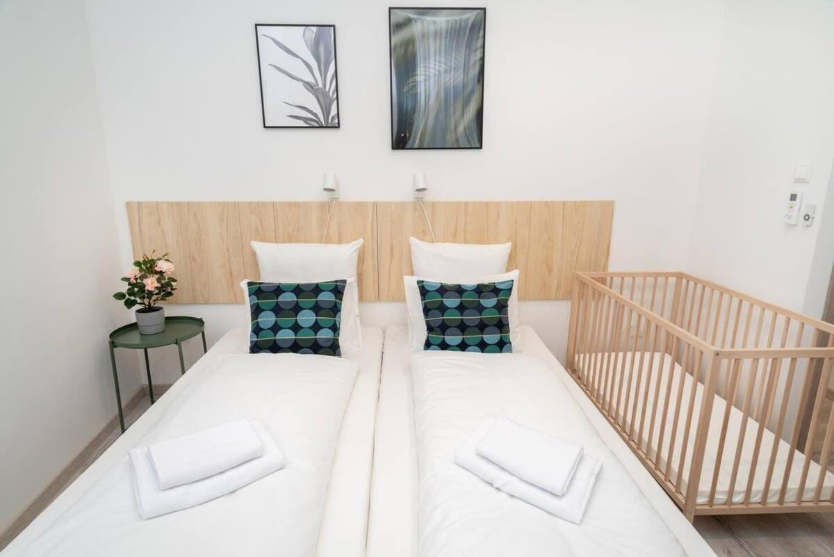 Apartment Very Extra Large Brand New Aircon *