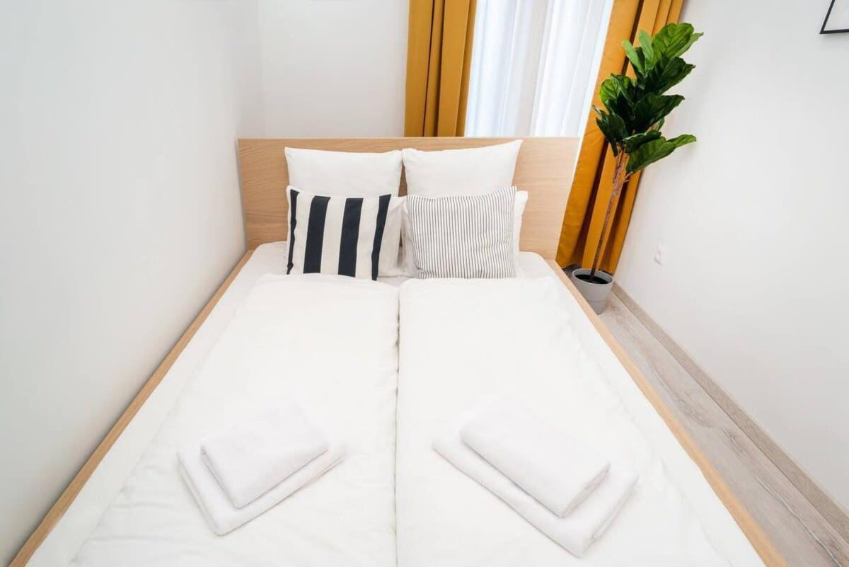 Apartment Very Extra Large Brand New Aircon Budapest