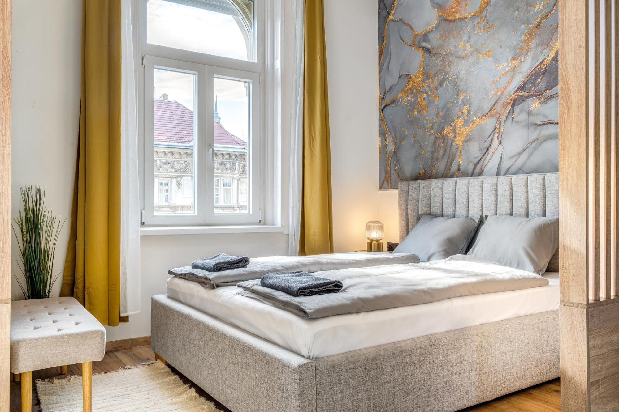 Apartment T29 *