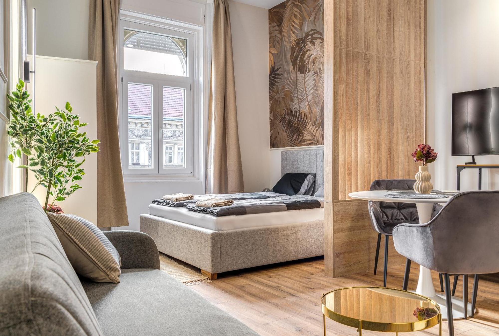 T29 Apartment *