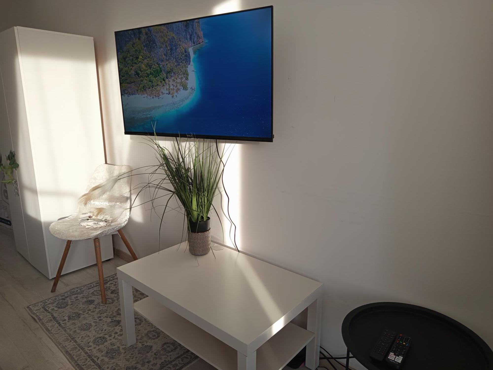 Duna Apartment, Freegarage, 2room, Smarttv,dishwasher Lägenhet *