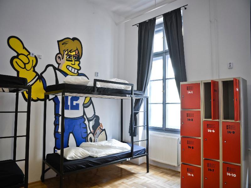 Hostel Lol Boutique Center