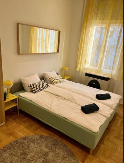 Double Treat By Nw * Budapest