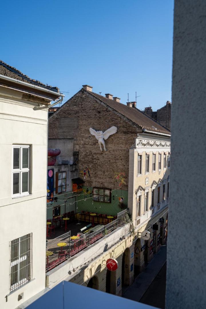 A50-balcony-designer No4 Budapešť