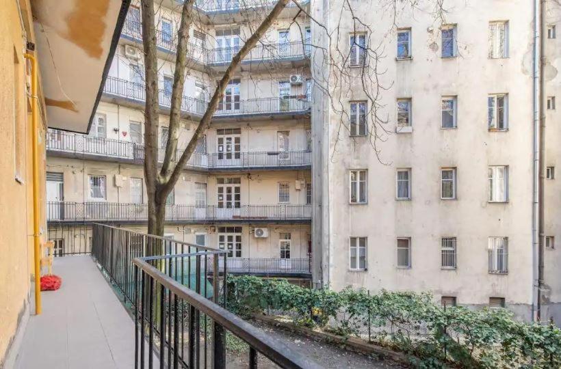 Apartment Buday Close To The Castle