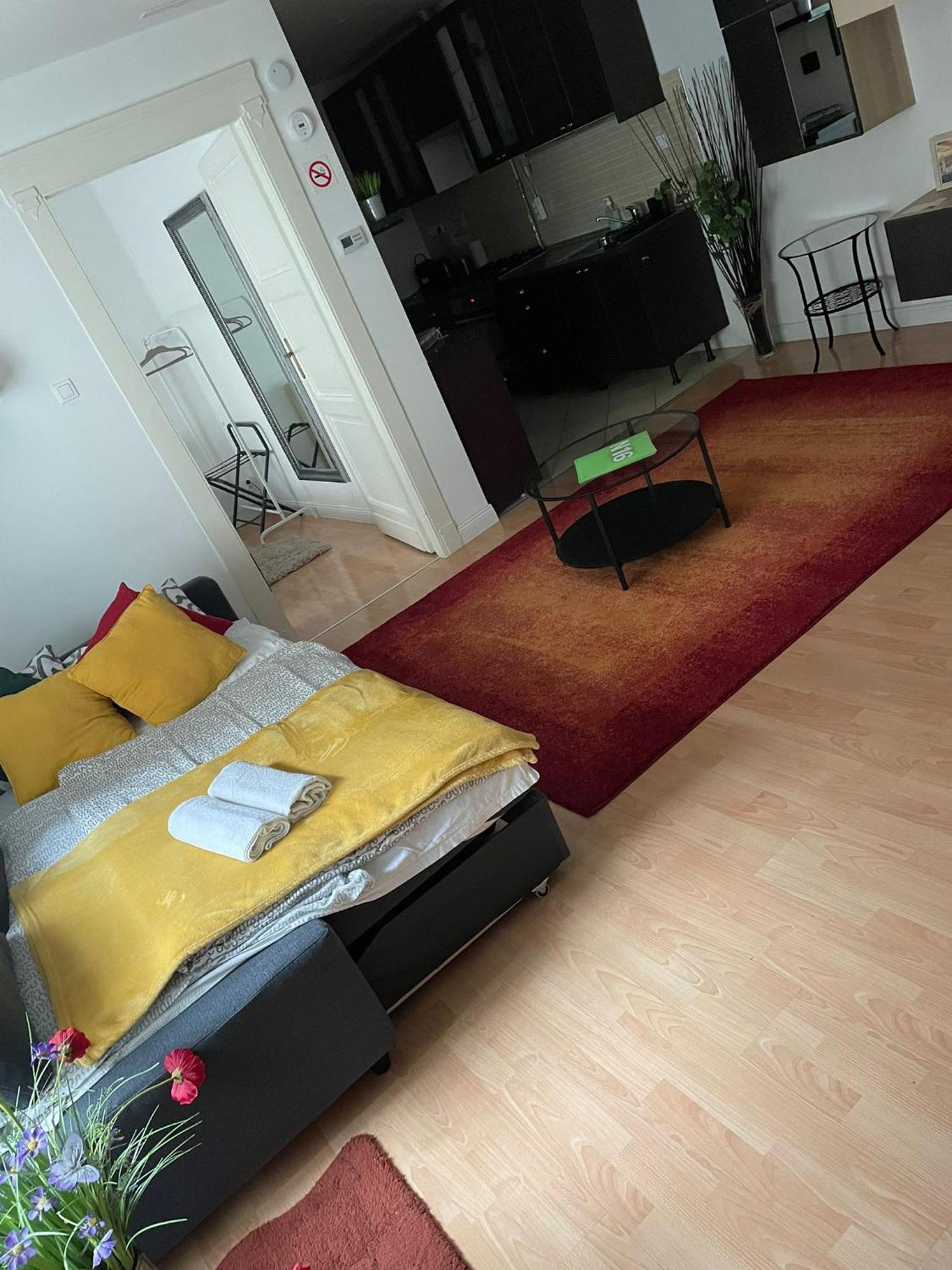 N16-spacey, Modern Family Flat For 5 * Budapest