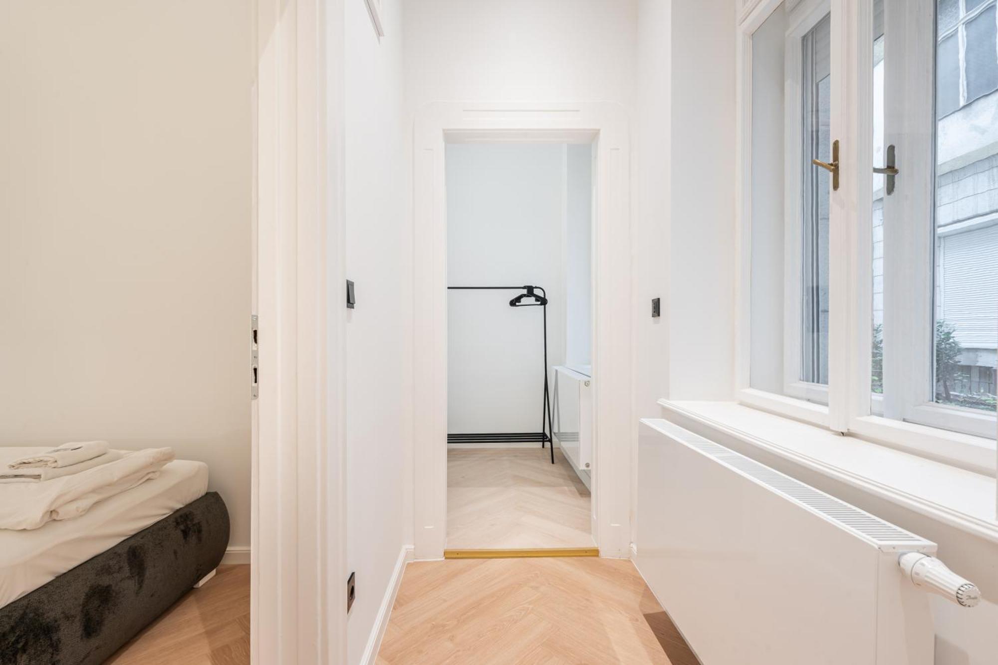 Prestige Elegant 3-bdr Apartamento Budapest