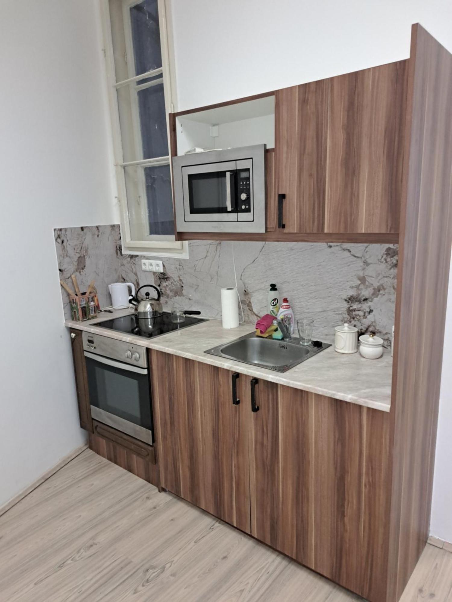 A Szabadsag Hidnal * Budapest