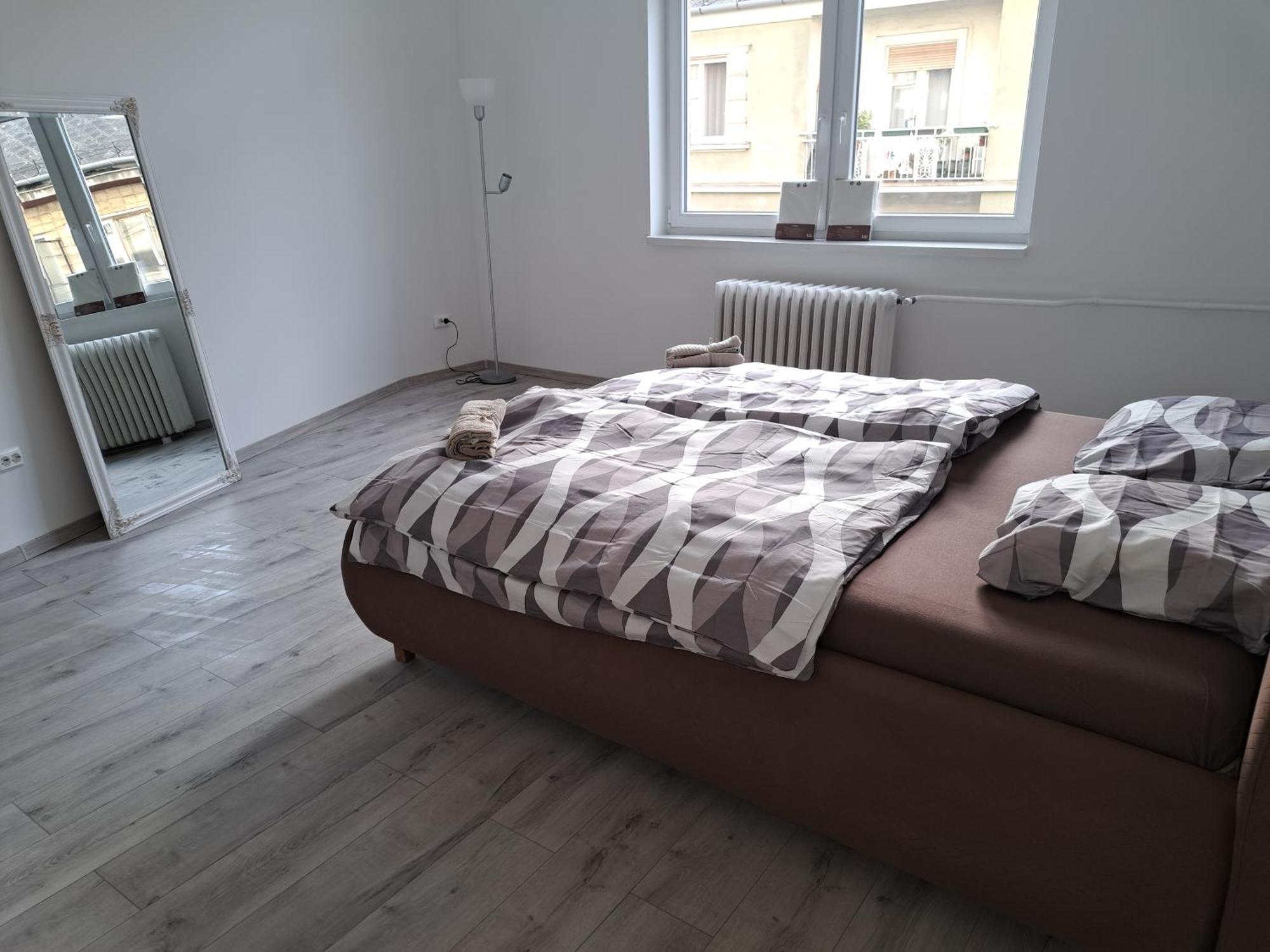 Appartamento A Szabadsag Hidnal