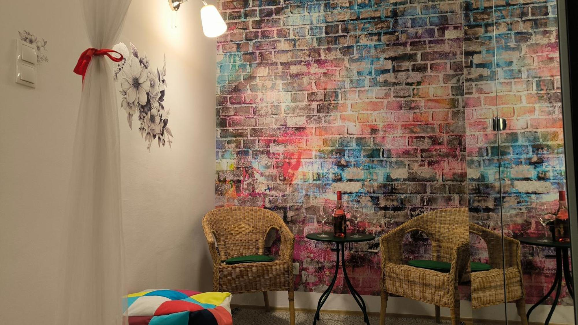 Viva - Cosy Flat In - Free Parking *
