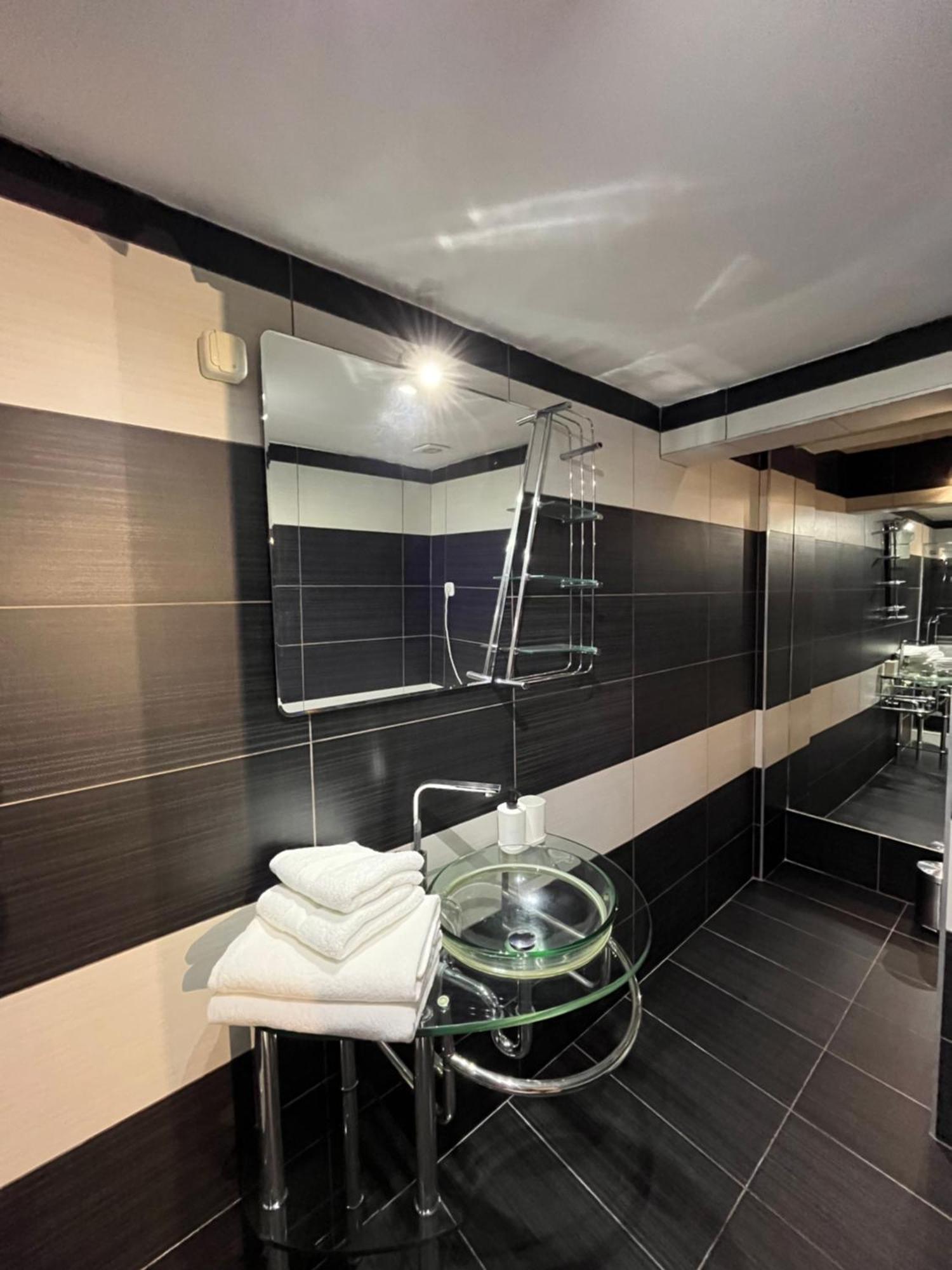 E 37 Downtown Whit Garage Opcional Apartamento