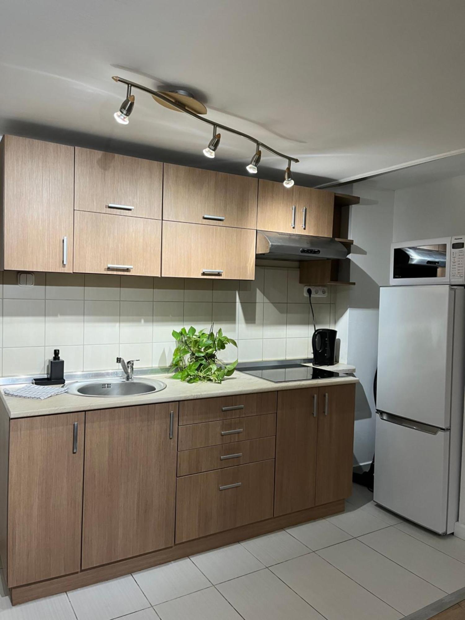 E 37 Downtown Whit Garage Opcional Budapest