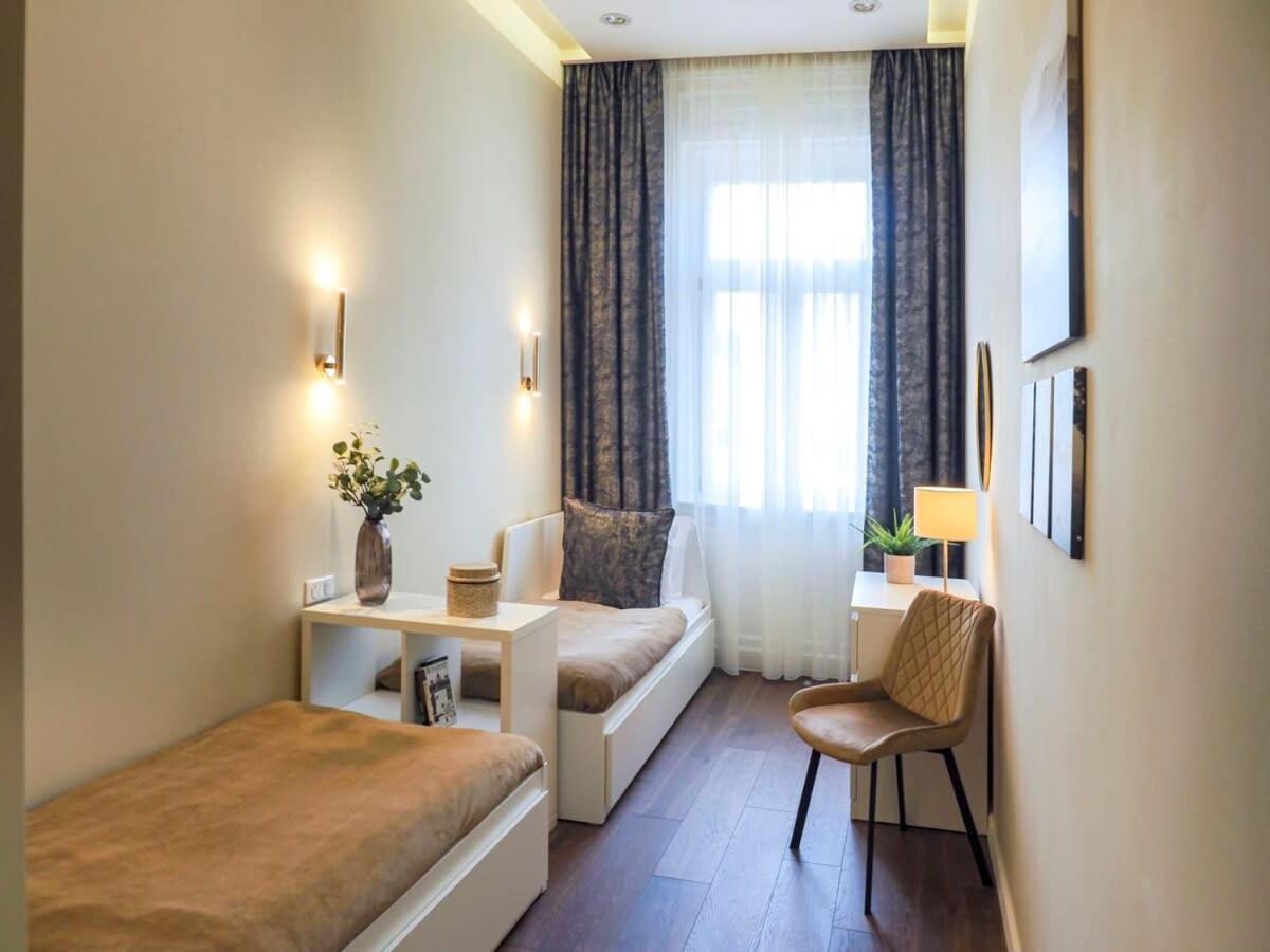 Apartment New Chic & Very
