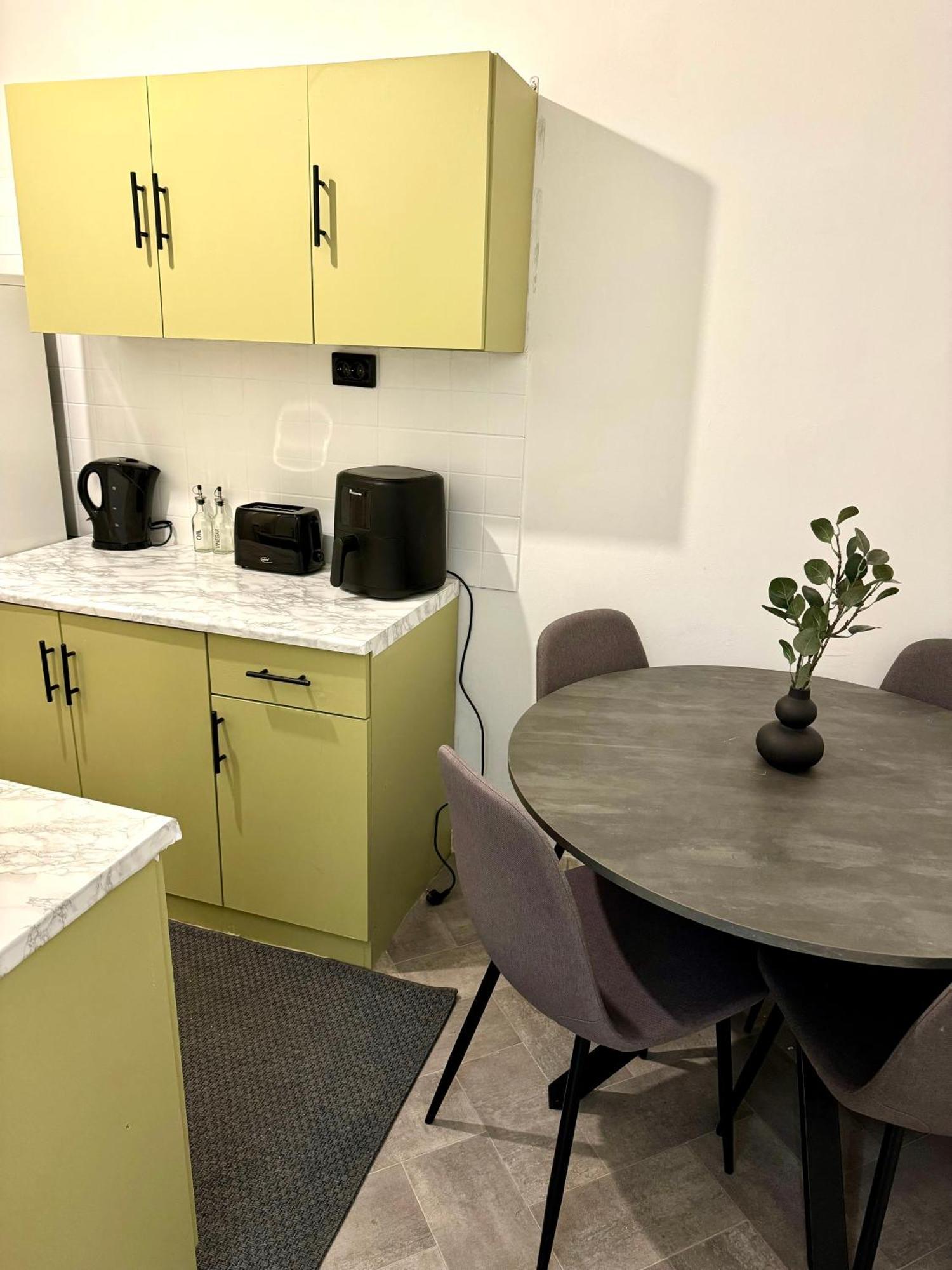 Cosy Hideaway Appartamento *