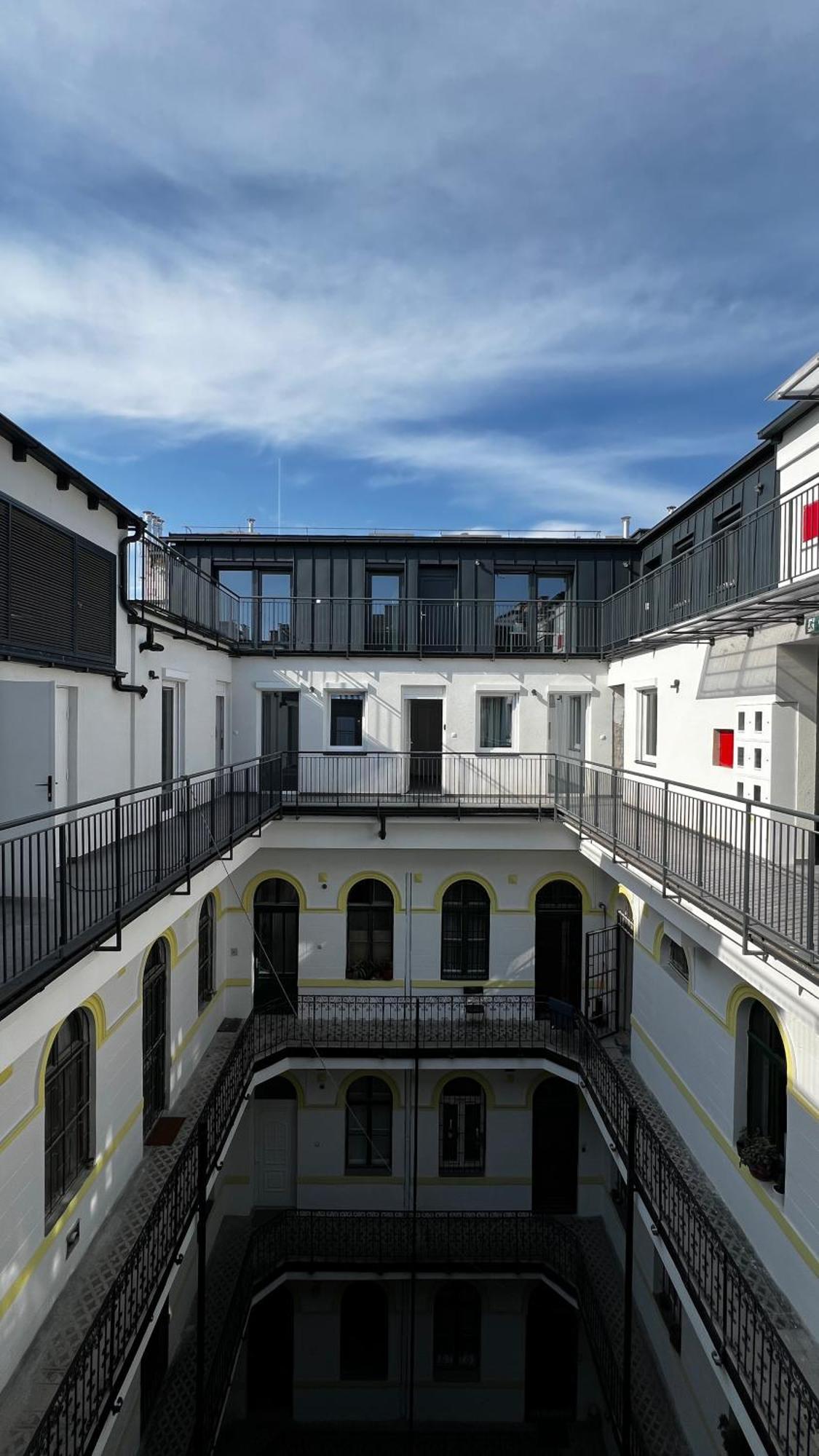 Apartment Westend Lofts Sunny Nest *