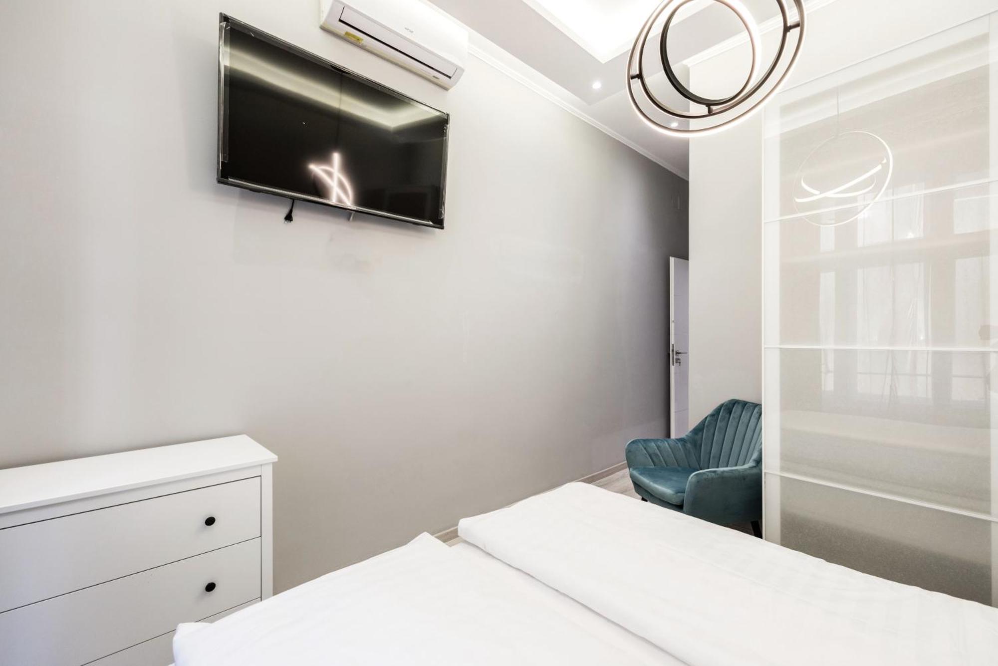 A Golden Star Modern Luxury And *
