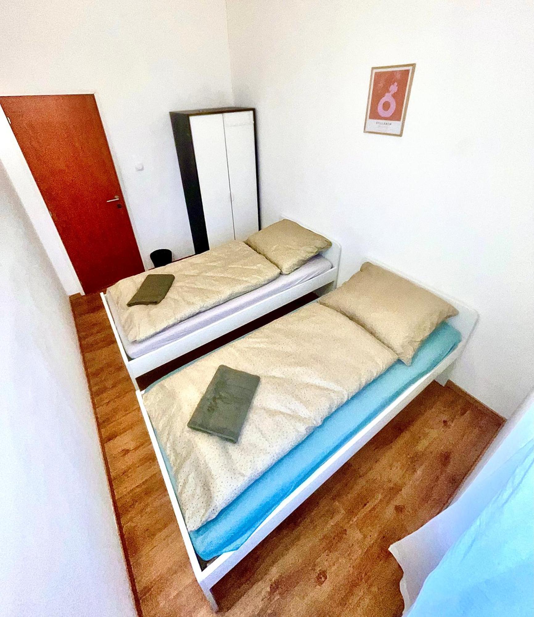 Vivien Apartman