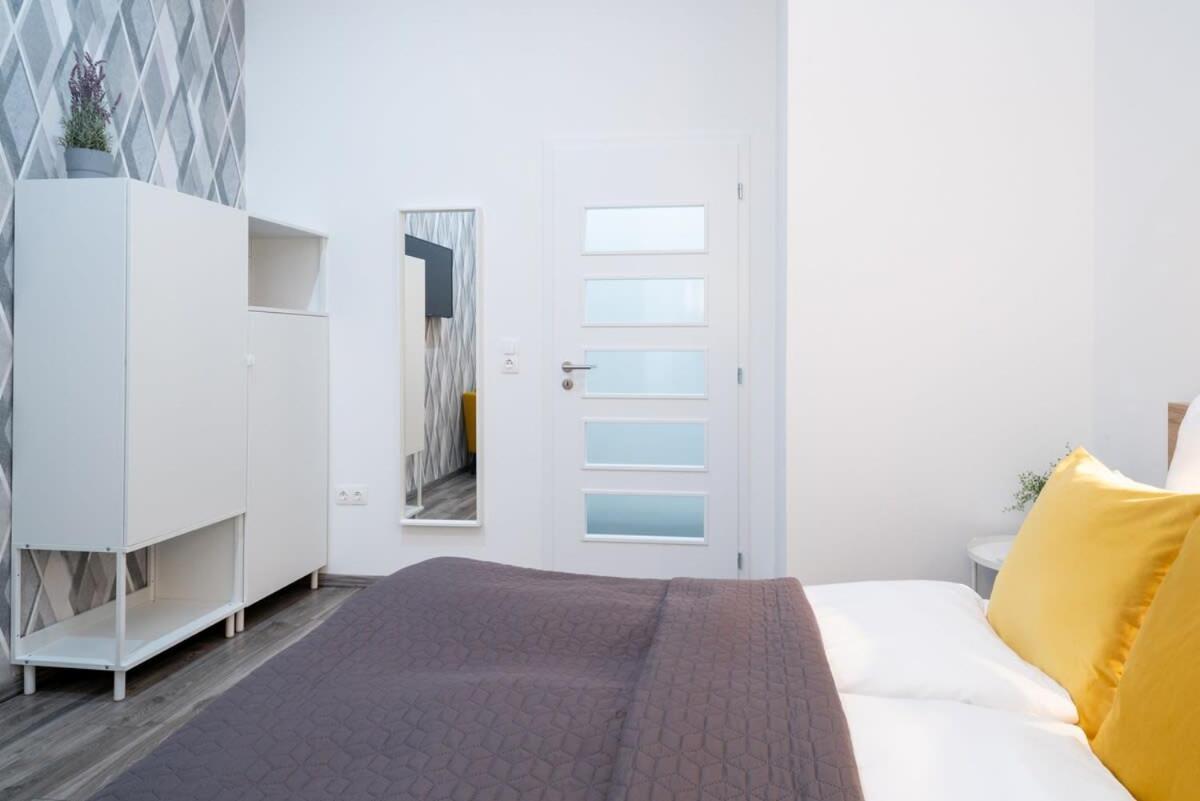 Appartamento Huge Aparment In The Center With Air Conditioning *