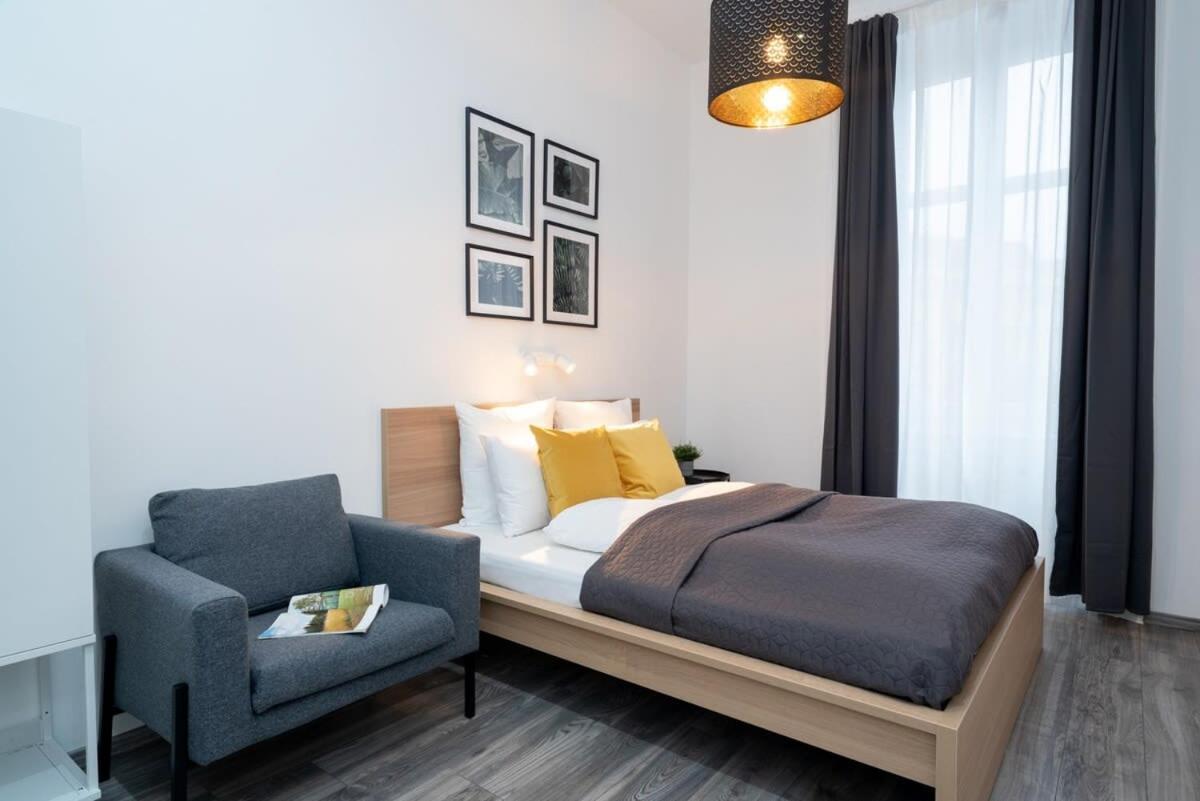 Huge Aparment In The Center With Air Conditioning *