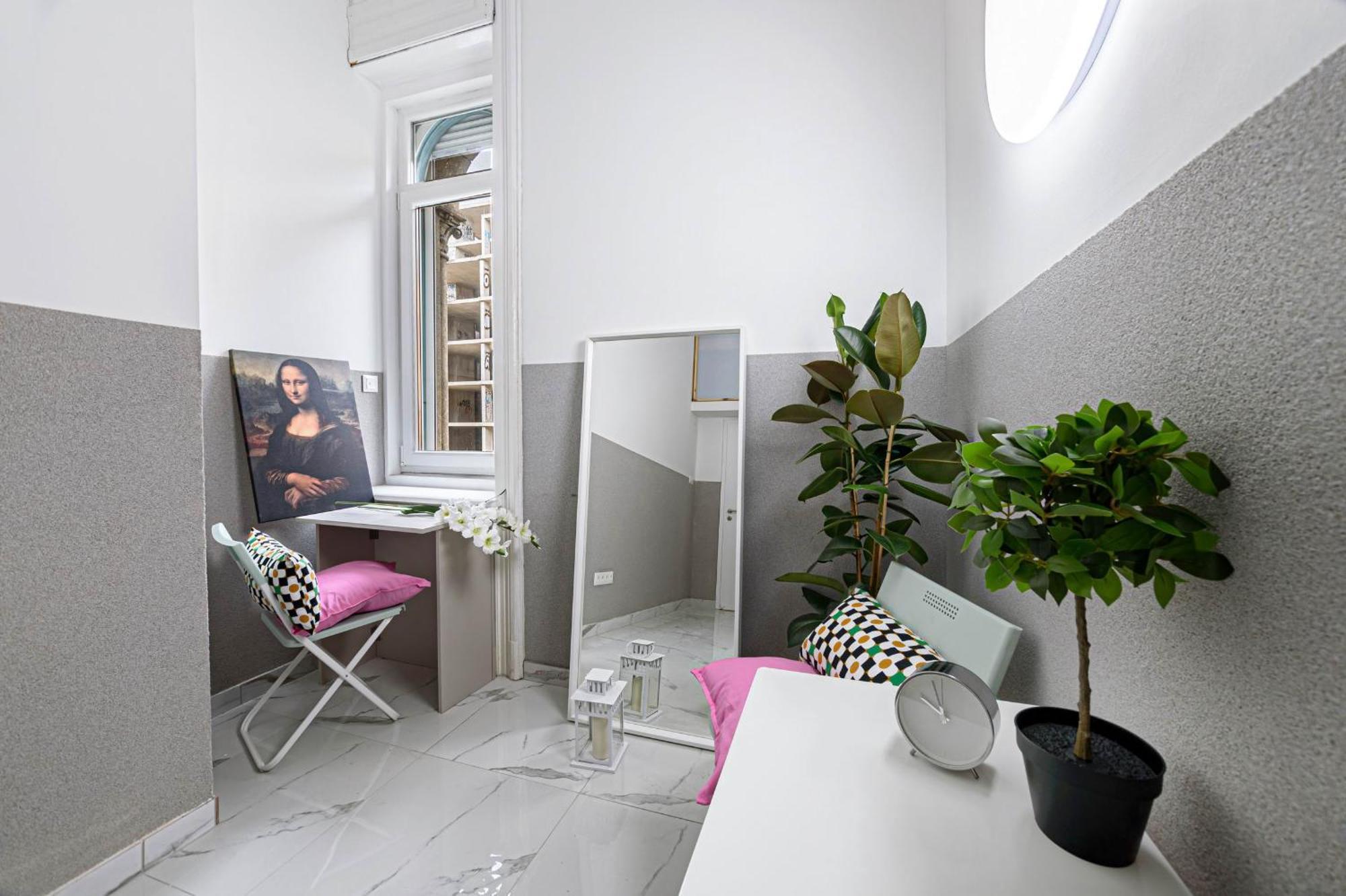 New Modern Homes Rakoczi 57