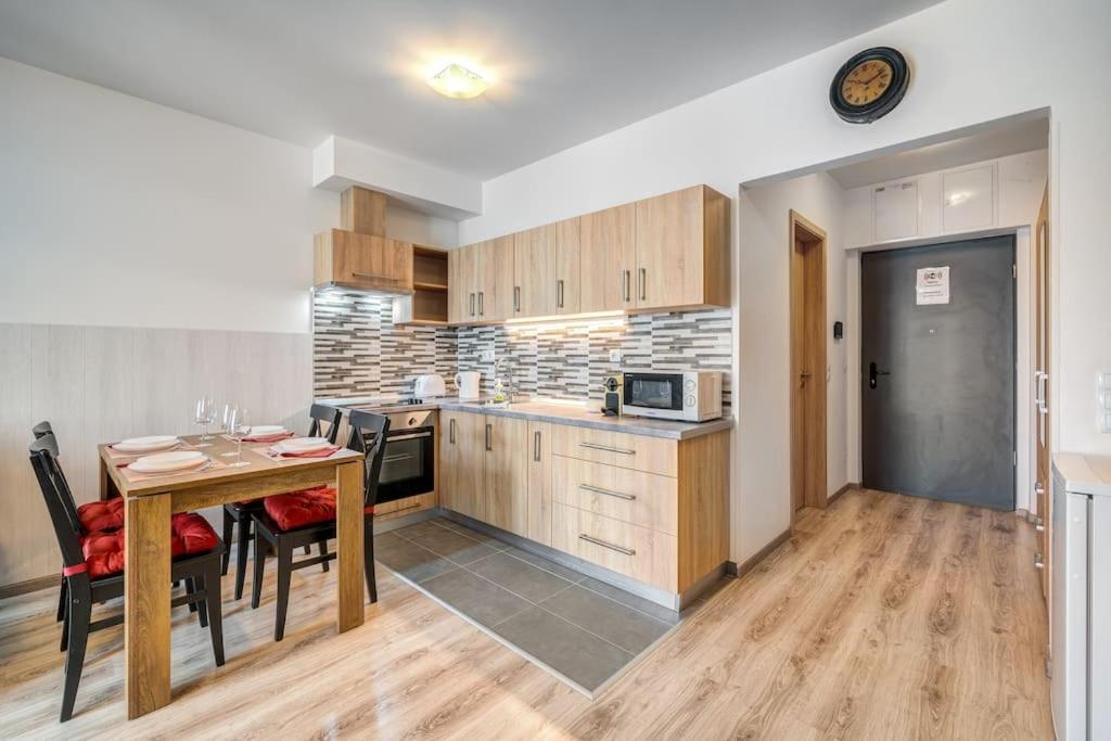 Corvin Railway Rest Appartement