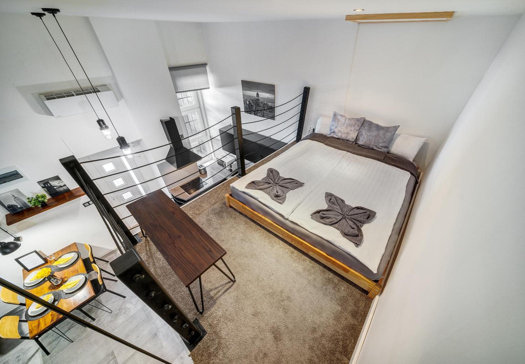 Apartment Urban Loft Haven Near Astoria