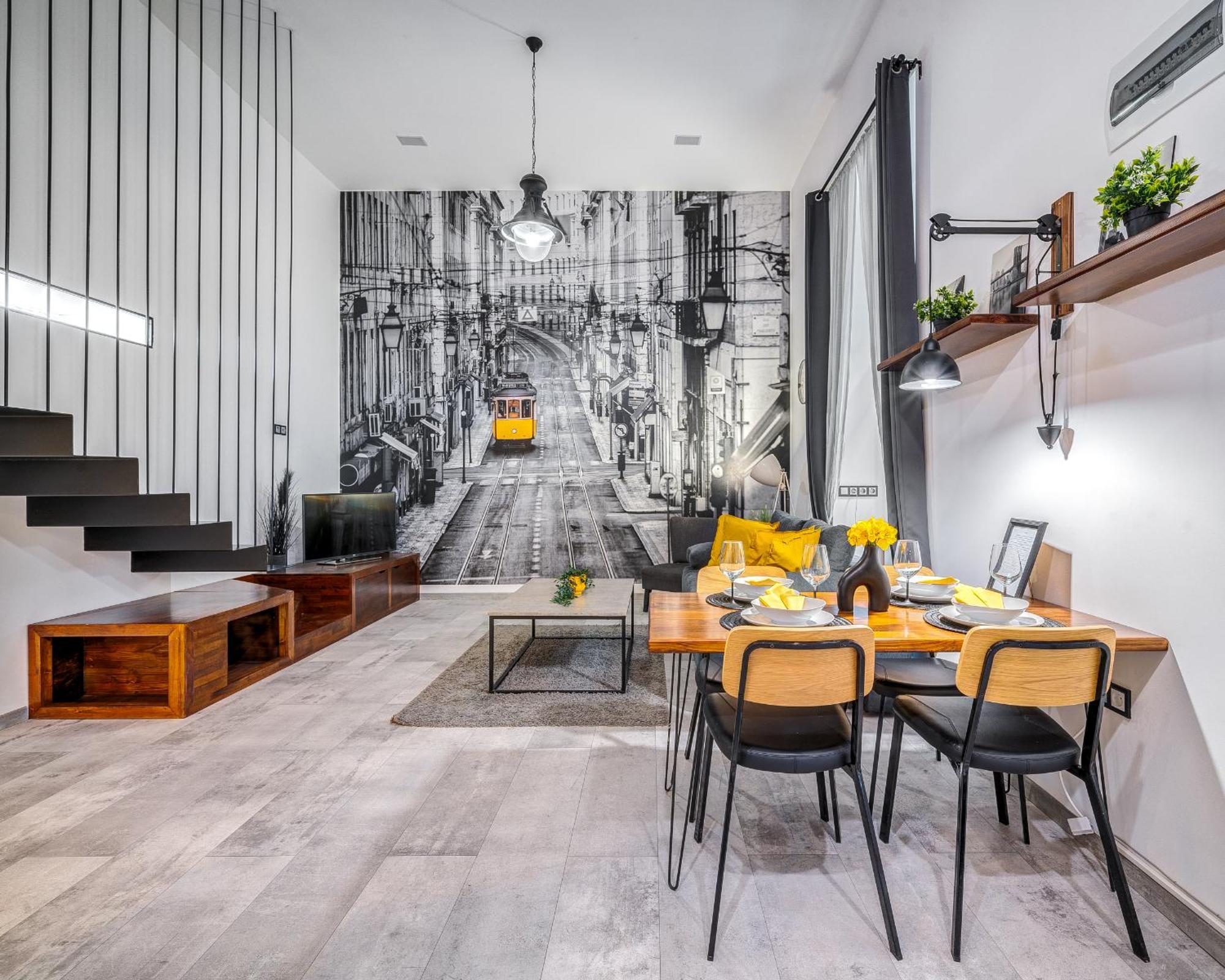 Urban Loft Haven Near Astoria Apartment *
