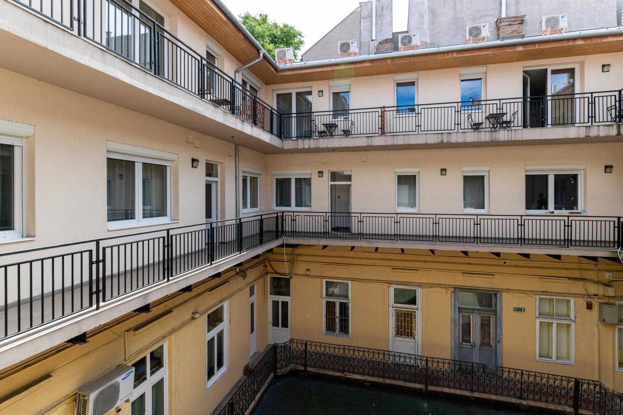 Citystay Apartahotel