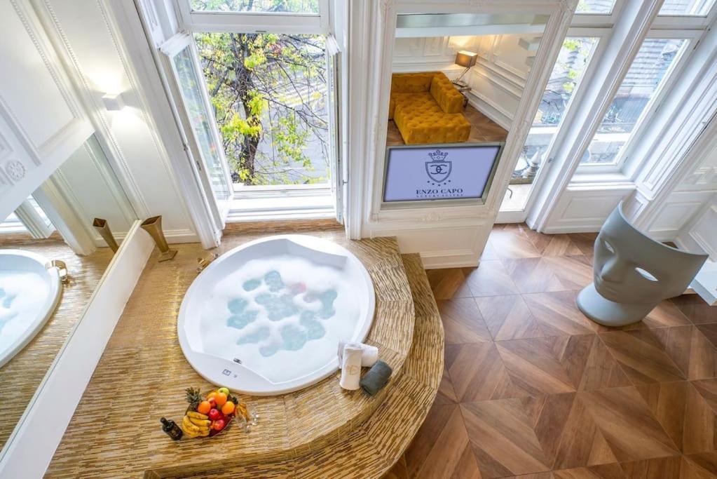 Jacuzzi Basilica View Appartamento Budapest