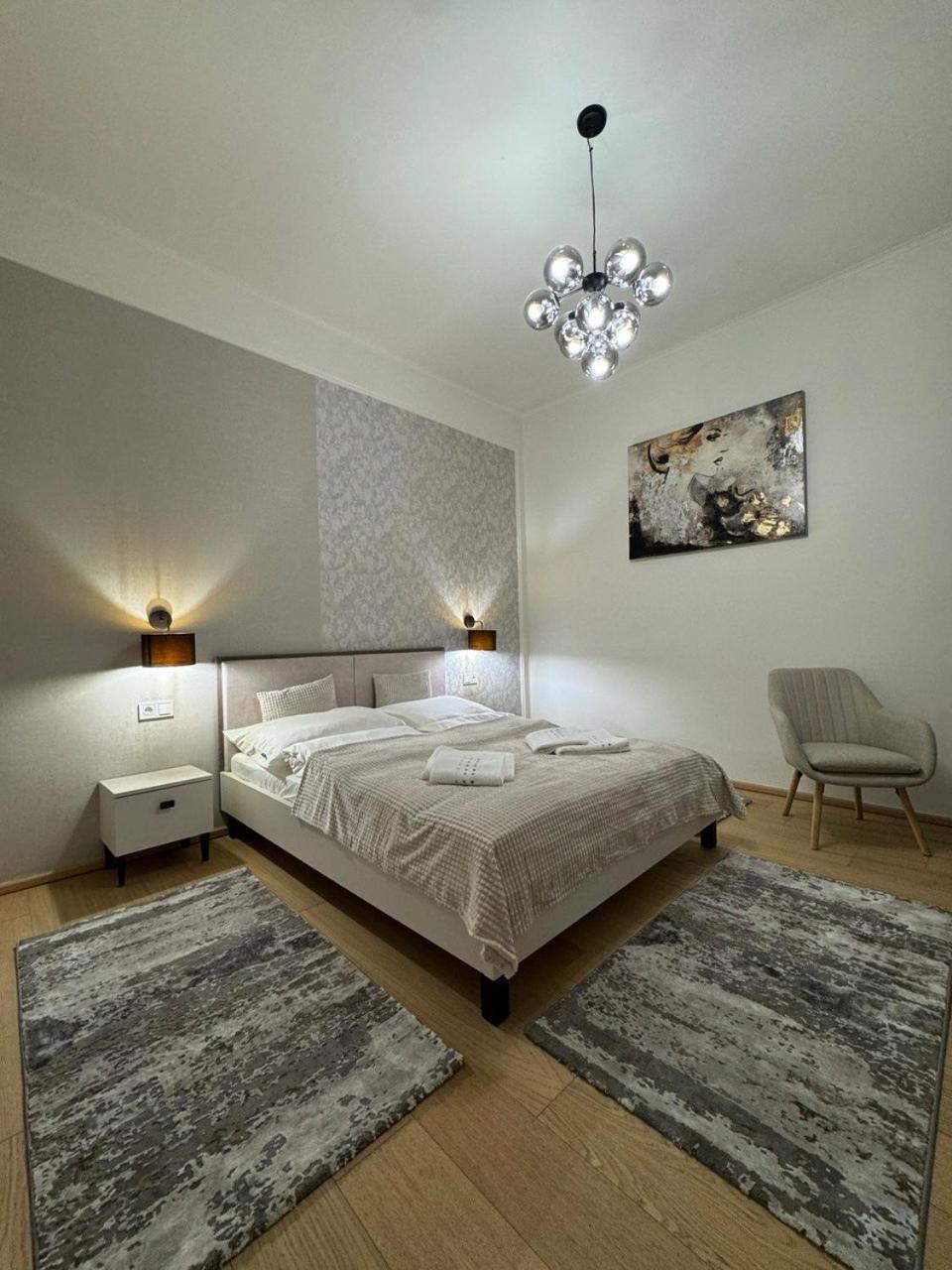 Astra Lux Bp Appartement