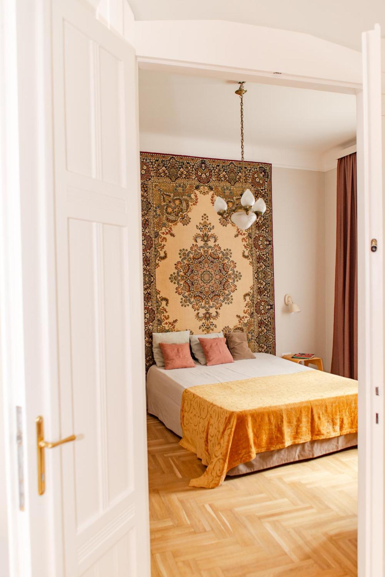 Spacious Family Along River Side, In The Heart Of Buda * Budapest
