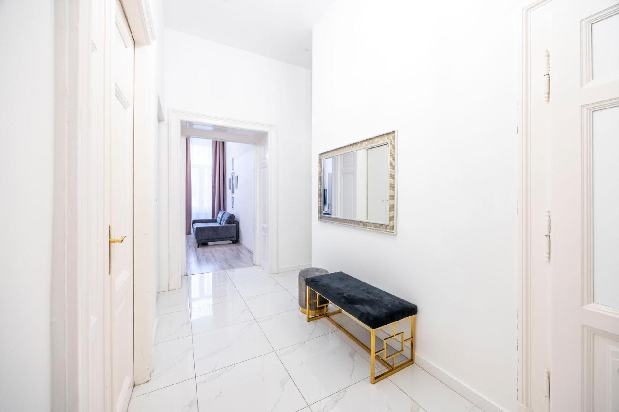 Appartamento Deluxe D16 Grand Next To The Synagogue