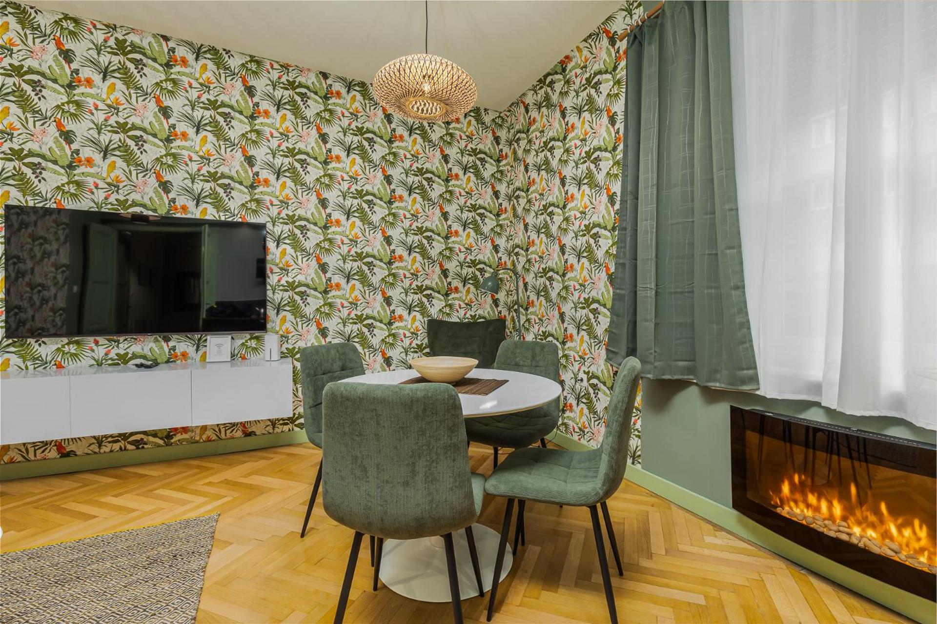 Venus - Blaha Lujza I * Budapest