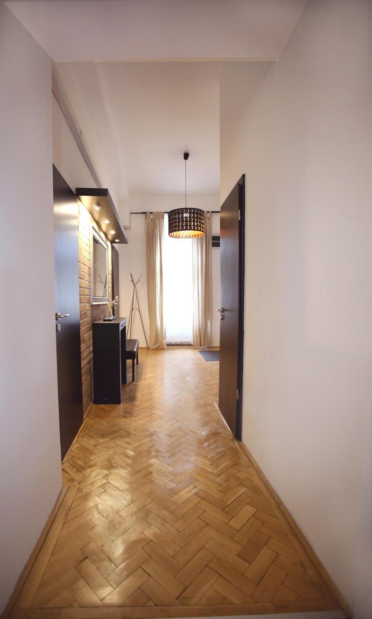 Venus - Dohany Street I