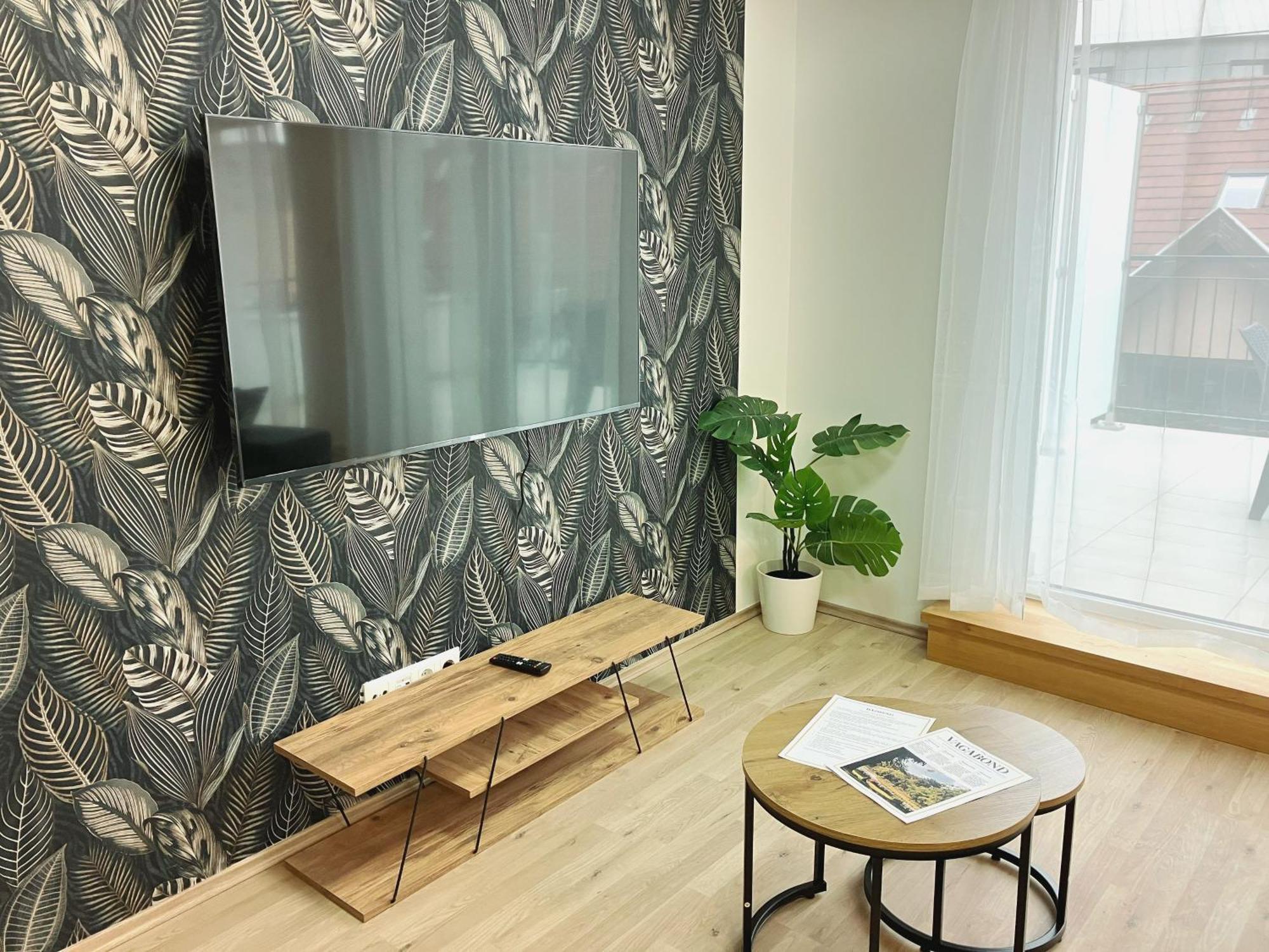 Hock Aparthotel