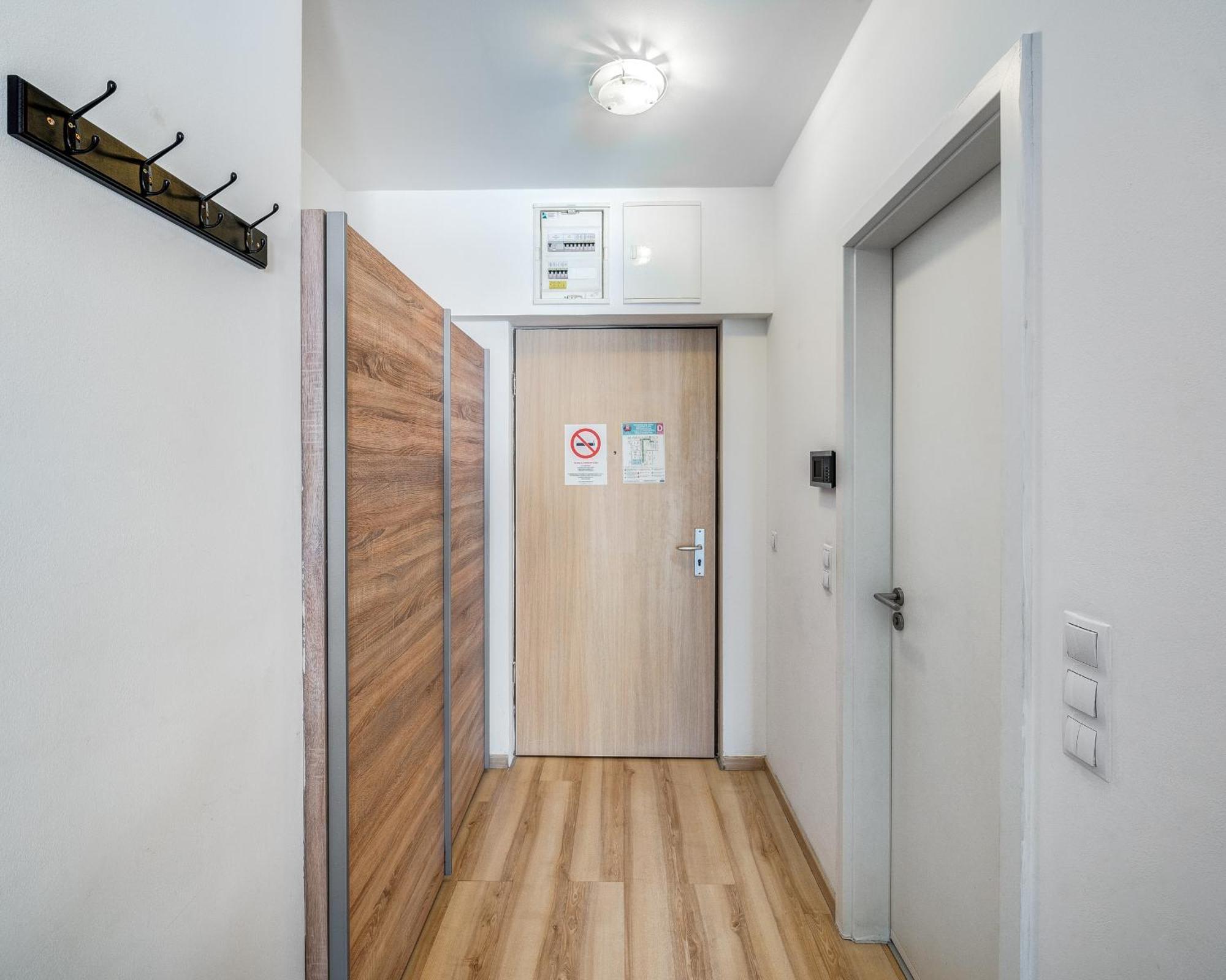 Elegant Nest One Apartment *