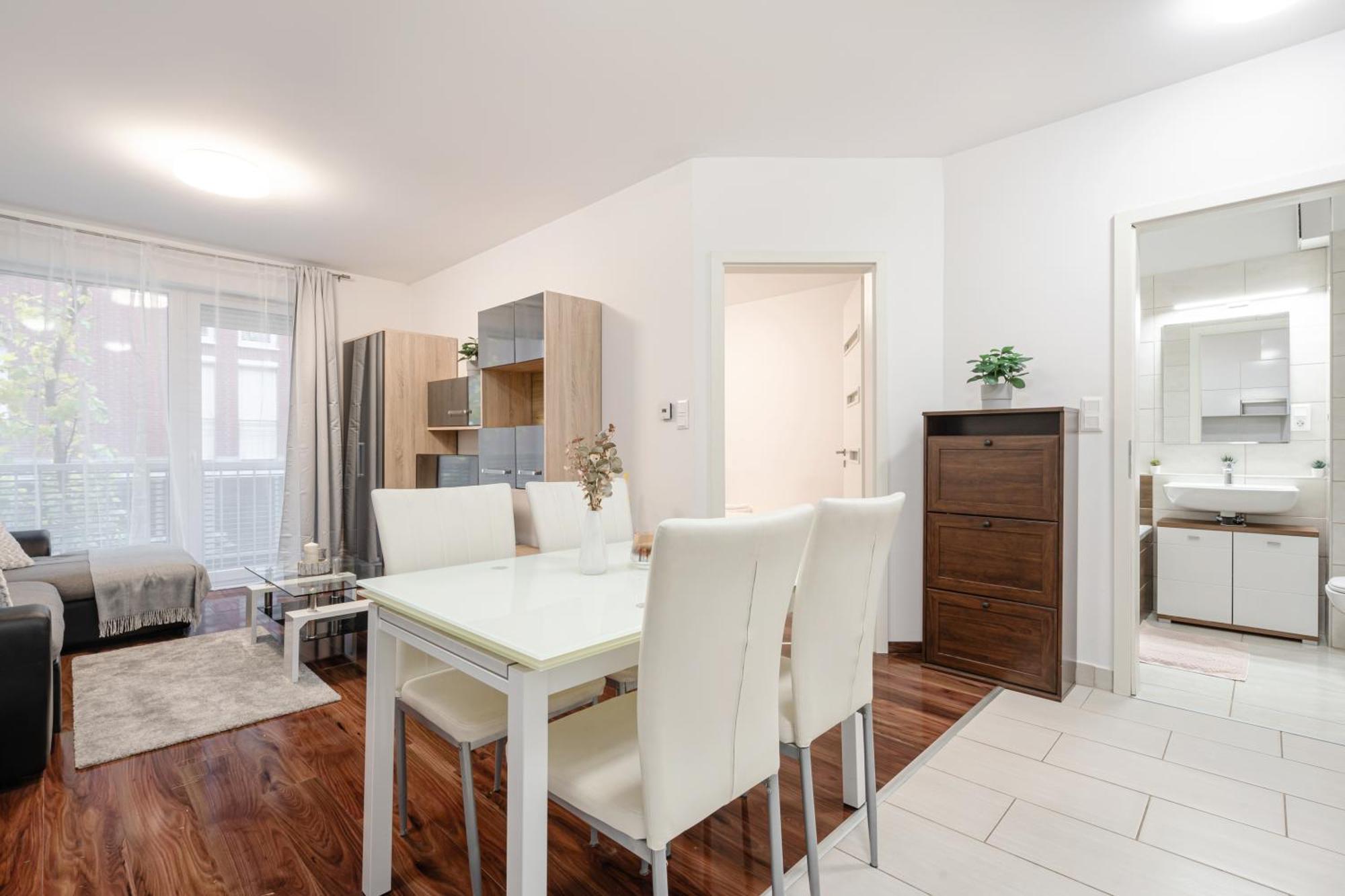 Apartman Viola - Free Parking And Balcony *