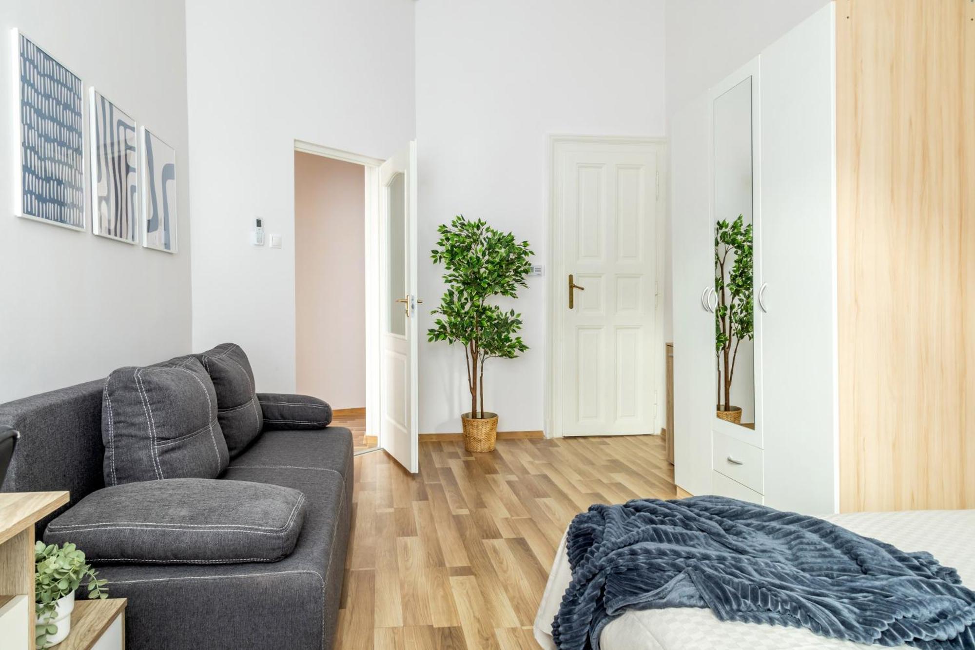 Urban Lights In Downtown Appartement Budapest