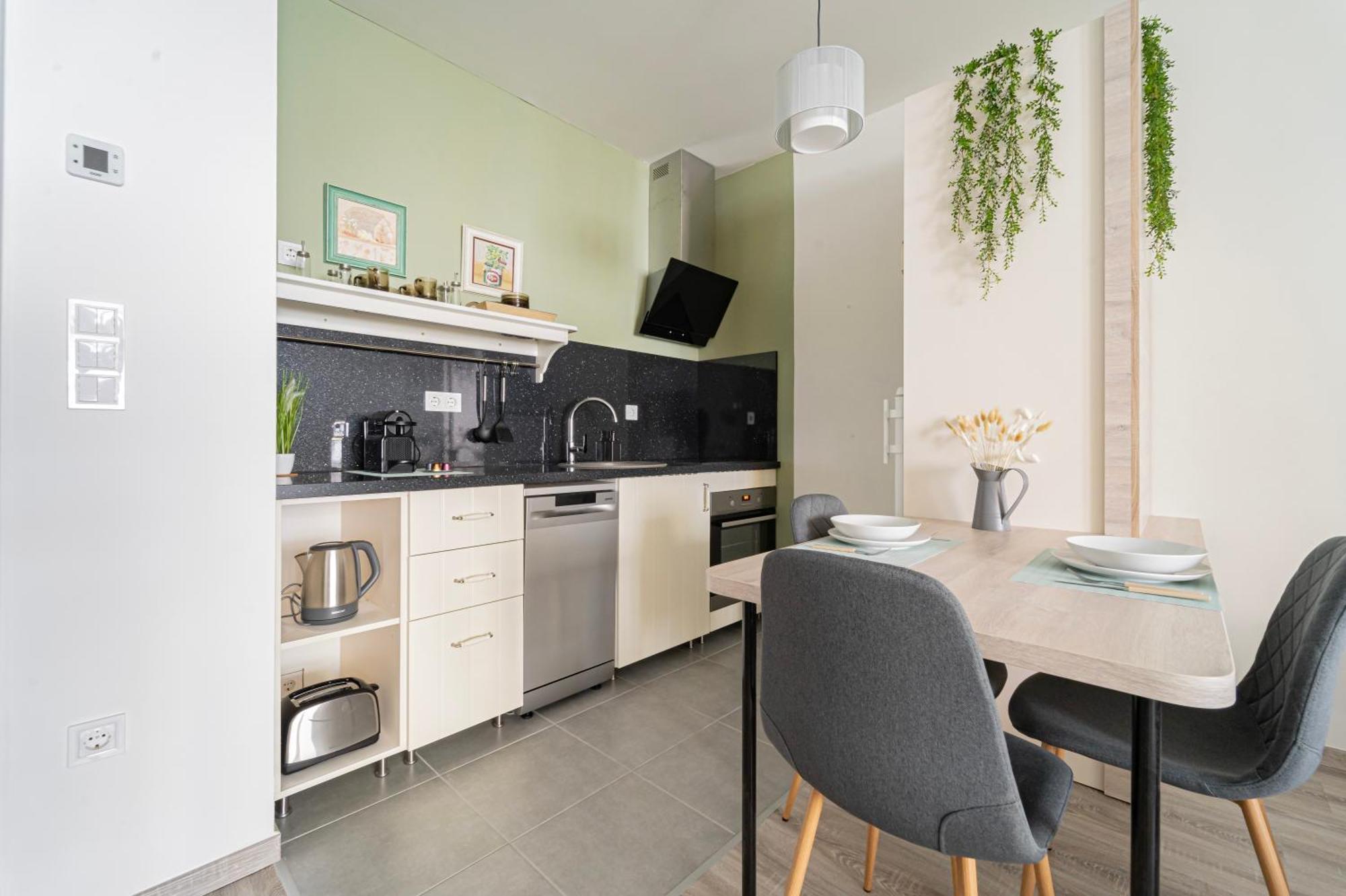 Westside Garden By Urbanrent Apartmanhotel *